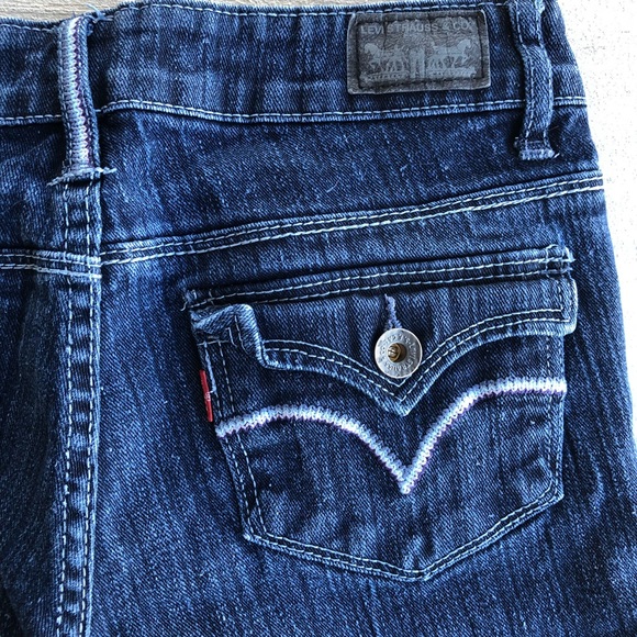 Levi’s Jean Bermuda Shorts - Picture 3 of 5